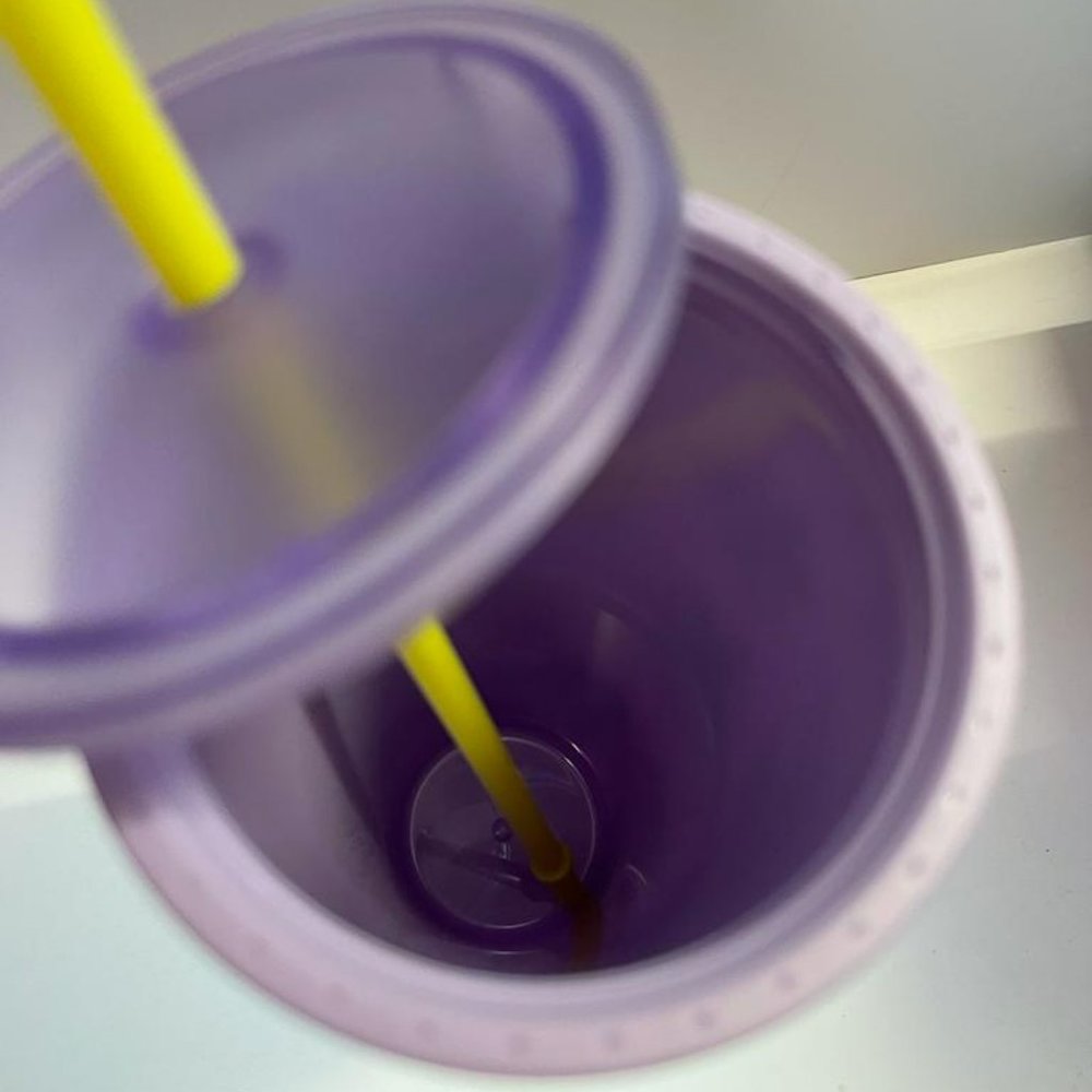 Starbucks Valentine's Day Pansy Lilac Purple Floral Cold Cup Tumbler Venti 24oz - Picture 3 of 4
